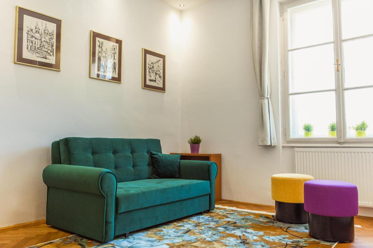 Top Location City Centre Condo In Historic Building With Free Garage Parking Ljubljana Exteriör bild
