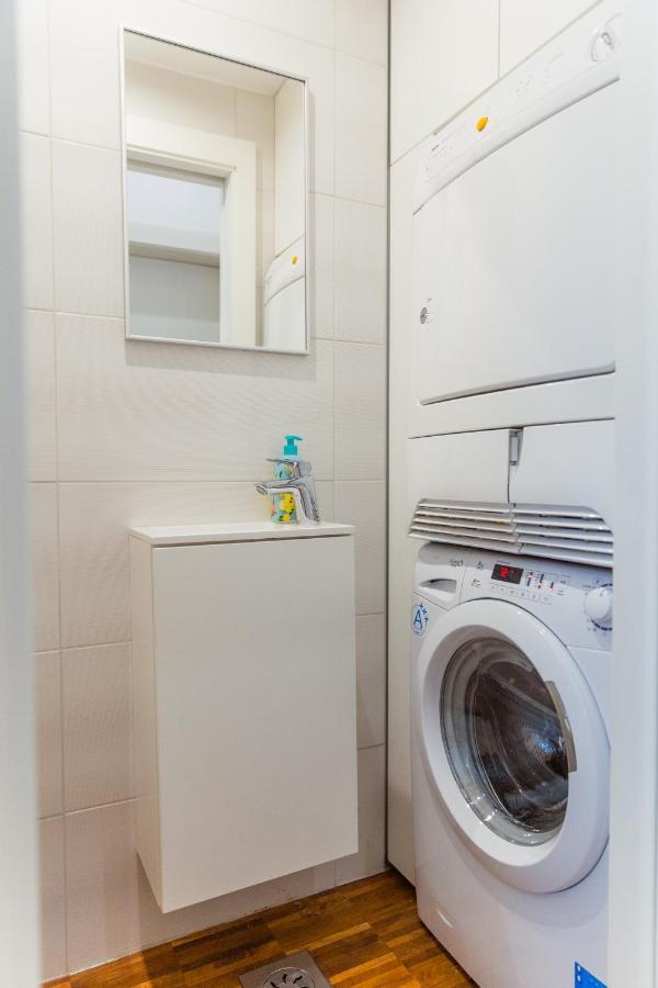 Top Location City Centre Condo In Historic Building With Free Garage Parking Ljubljana Exteriör bild
